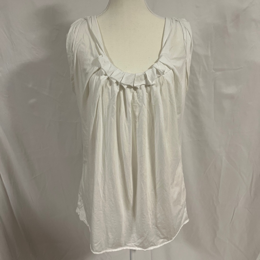 Aritzia Wilfred white sleeveless top